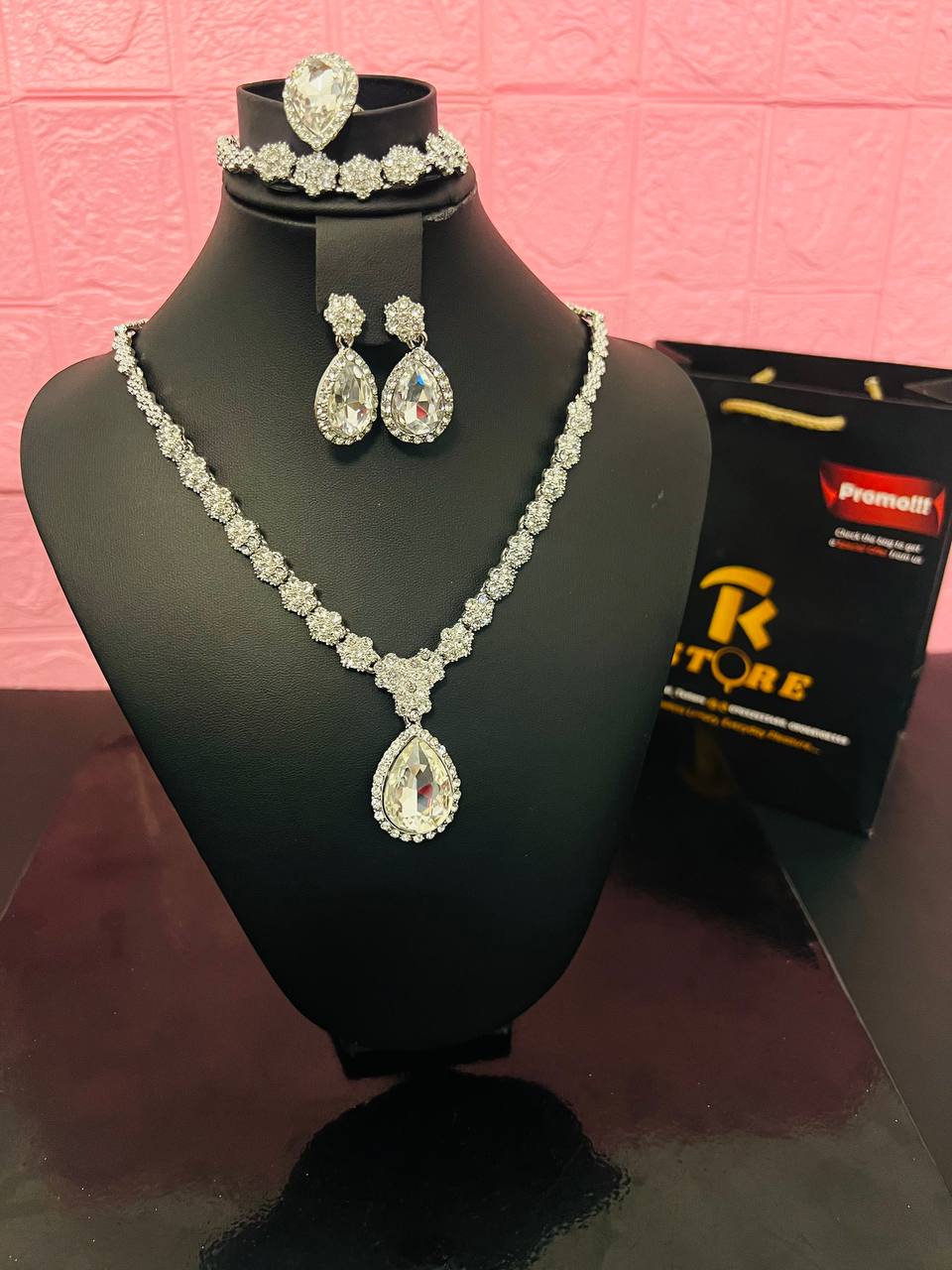 photo_2024-12-12_10-28-15