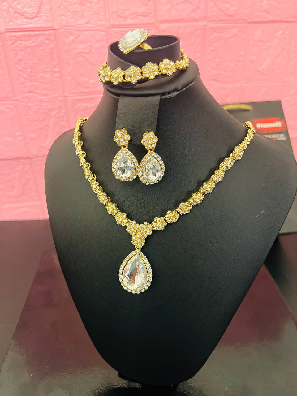 photo_2024-12-14_05-15-22